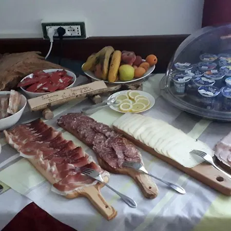 Garni Le Prealpi 3* Enguiso